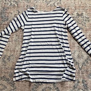 Old navy maternity tunic shirt